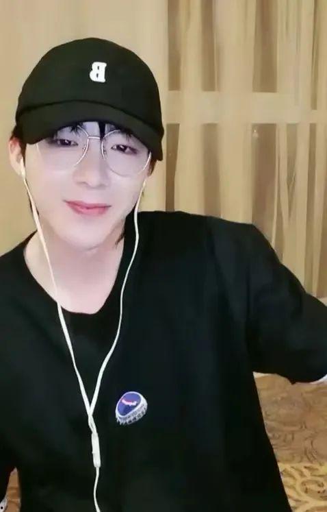 娱乐吃瓜酱已婚男,揭秘娱乐圈背后的婚姻真相